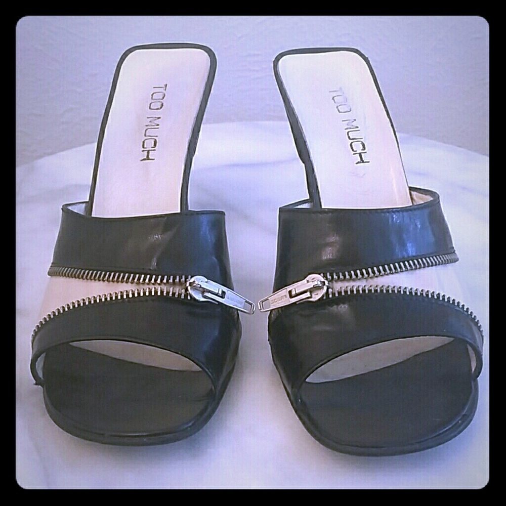 Leather black and tan / cream heels from France